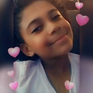 Meet your Posher, Eliya